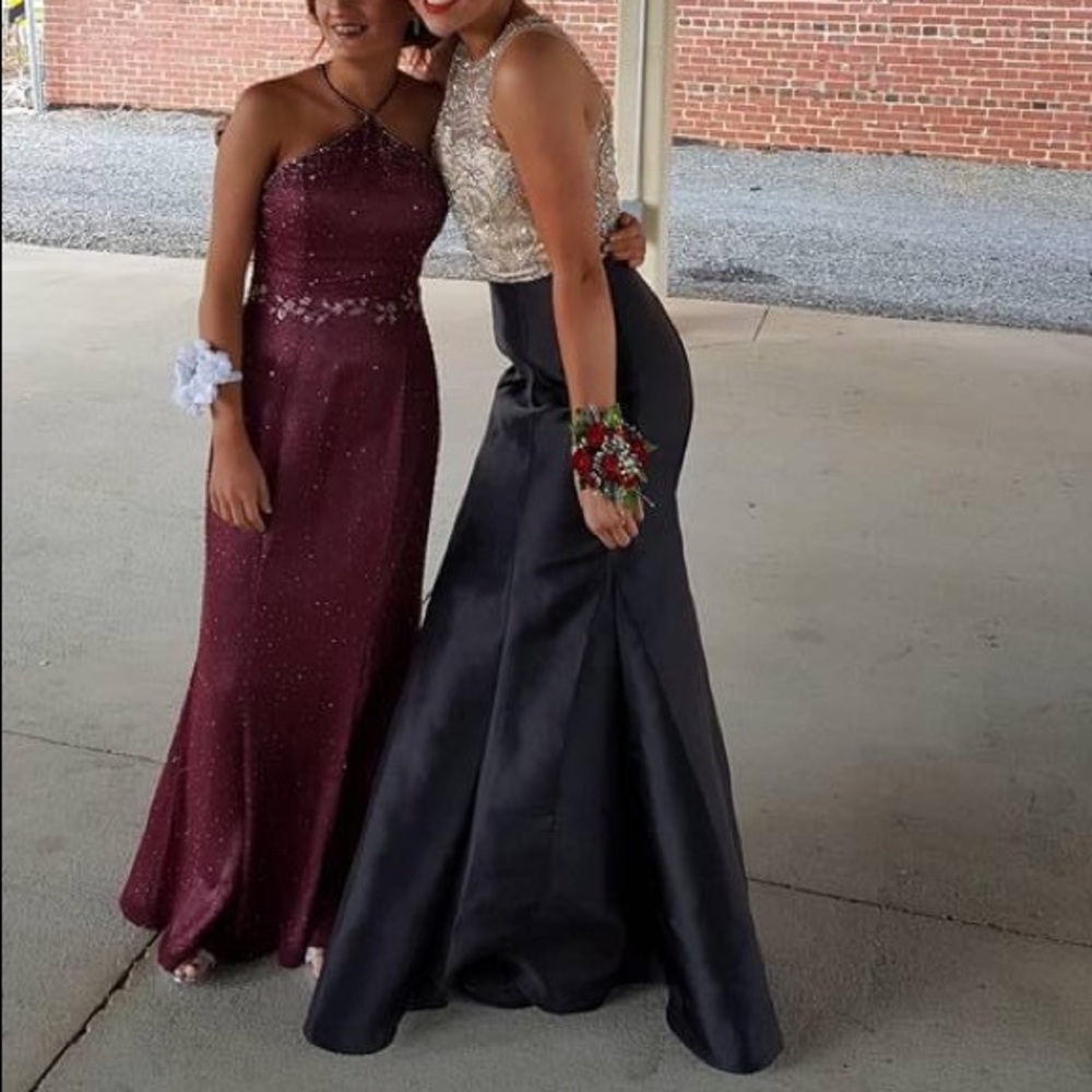 Camille Prom Dress. - Picture 4 of 5